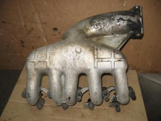 коллектор впускной Volkswagen Caravelle 5 2006, 2.5 л., TDi, AXD, дизель, МКПП, красный, минивэн, передний привод, 070129713F