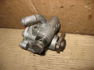 насос гидроусилителя руля Volkswagen Touareg 1 поколение [рестайлинг] 2008, 3.0 л., TDi, CAS, дизель, АКПП, черный, внедорожник 5 дв., полный привод, 7L8422154ES