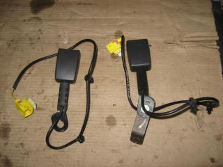 замок ремня безопасности Volkswagen Touareg 1 поколение 2004, 4.2 л., i, AXQ, бензин, АКПП, белый, внедорожник 5 дв., полный привод, 7L0857777C, 7L0857778C