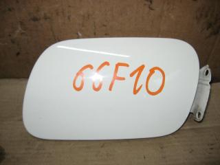 лючок топливного бака Volkswagen Touareg 1 поколение 2004, 4.2 л., i, AXQ, бензин, АКПП, белый, внедорожник 5 дв., полный привод, 7L6809905B