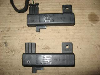 Антенна системы комфортного доступа Volkswagen Touareg 1 поколение 2004, 4.2 л., i, AXQ, бензин, АКПП, белый, внедорожник 5 дв., полный привод, 3D0909141E