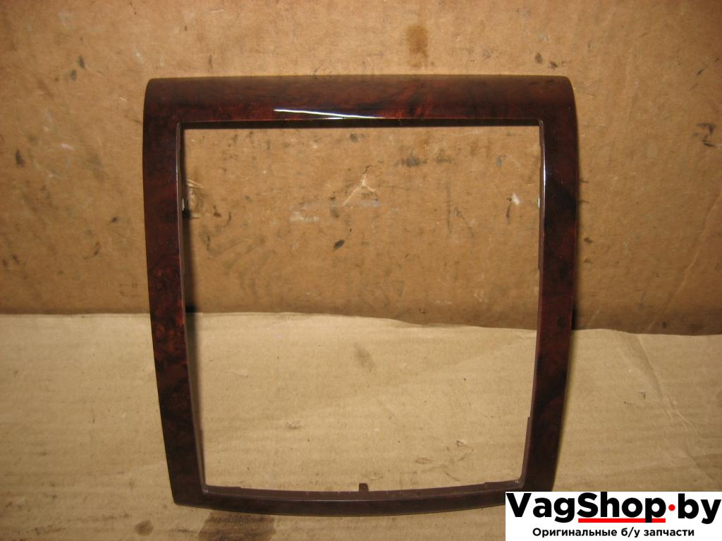 Декоративная накладка центральной консоли Volkswagen Touareg 1 поколение 2004, 4.2 л., i, AXQ, бензин, АКПП, белый, внедорожник 5 дв., полный привод, 7L6863337E - фото №1