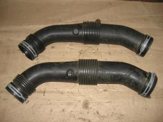 воздуховод Volkswagen Touareg 1 поколение 2004, 4.2 л., i, AXQ, бензин, АКПП, белый, внедорожник 5 дв., полный привод, 7L6128684A, 7L6129684A