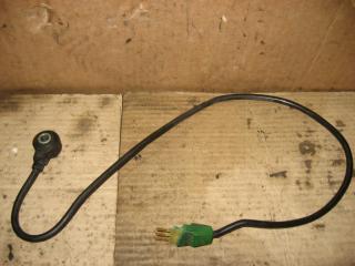 датчик детонации Volkswagen Touareg 1 поколение 2004, 4.2 л., i, AXQ, бензин, АКПП, белый, внедорожник 5 дв., полный привод, 054905377H