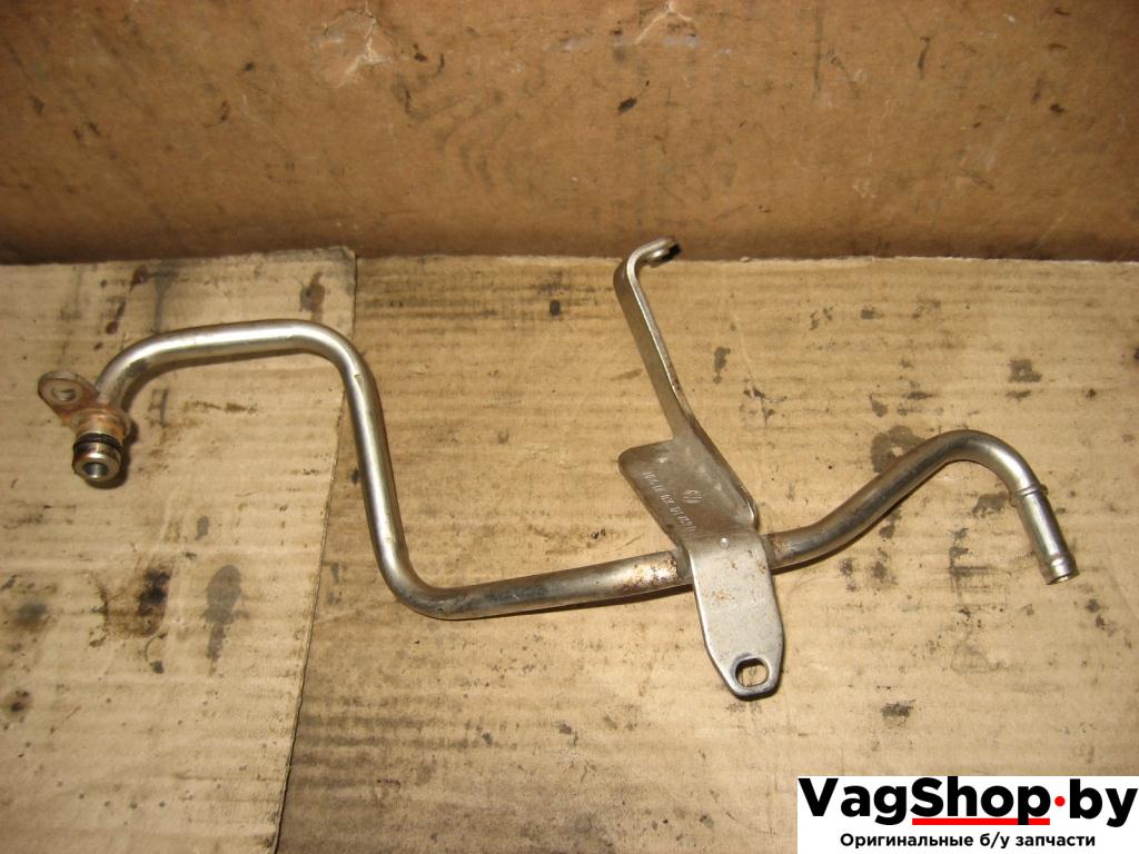 трубка охлаждающей жидкости Volkswagen Passat B6 2009, 1.4 л., TSI, бензин, газ, АКПП, черный, универсал, передний привод, 03C121469D - фото №1