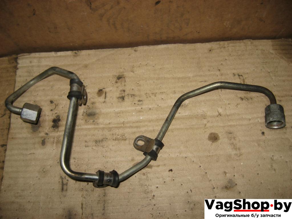 трубка топливная Volkswagen Passat B6 2010, 2.0 л., TDi, CBB, дизель, АКПП, серый, универсал, полный привод, 03L130321 - фото №1