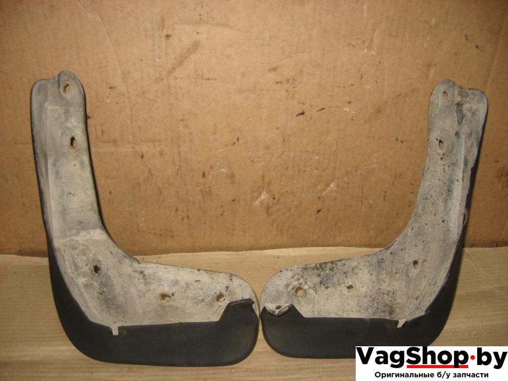 брызговик Volkswagen Passat B6 2010, 2.0 л., TDi, CBB, дизель, АКПП, серый, универсал, полный привод - фото №1