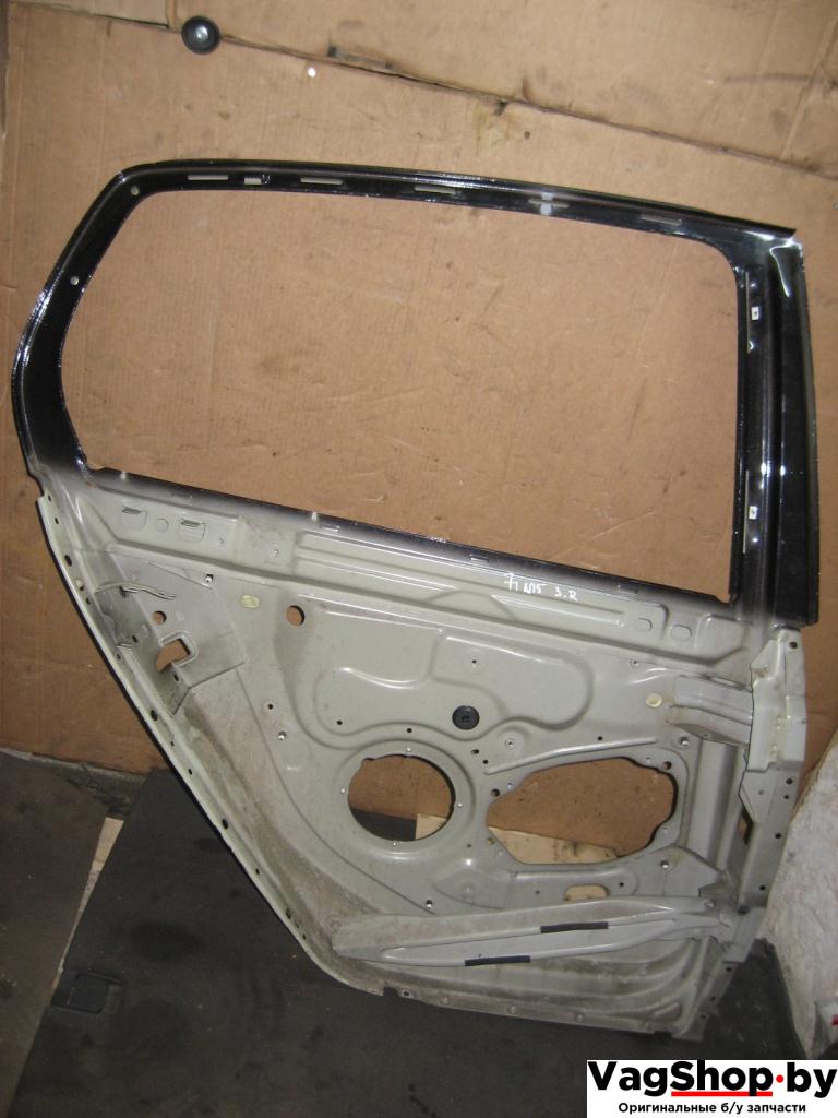 дверь задняя правая Volkswagen Golf 5 поколение 2005, 2.0 л., TDi, BMM, дизель, АКПП, черный, хетчбэк 5 дв., передний привод - фото №1