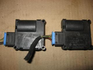 моторчик заслонки печки Audi A6 4F/C6 2007, 4.2 л., FSI, BVJ, бензин, АКПП, синий темный, седан, полный привод, 4F0820511A
