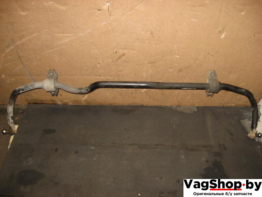 стабилизатор подвески передний Volkswagen Passat B6 2009, 1.4 л., TSI, бензин, газ, АКПП, черный, универсал, передний привод, 3C0411303Q - фото №1