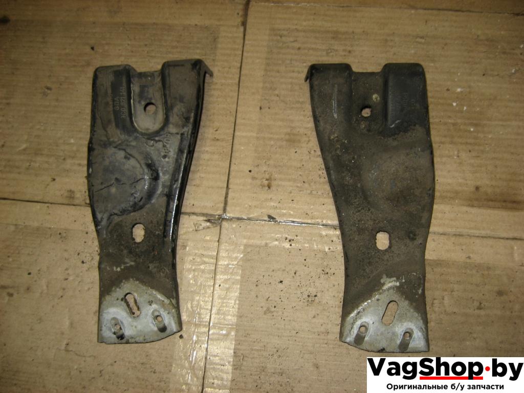 крепление ( кронштейн ) крыла Volkswagen Passat B6 2009, 1.4 л., TSI, бензин, газ, АКПП, черный, универсал, передний привод, 3C0821141 - фото №1
