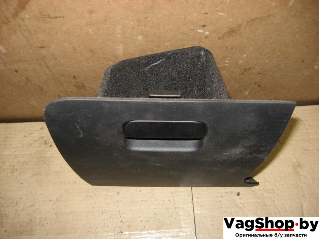 бардачок Volkswagen Passat B6 2008, 1.8 л., TSI, BZB, бензин, МКПП, серый, универсал, передний привод, 3C1857921L - фото №1