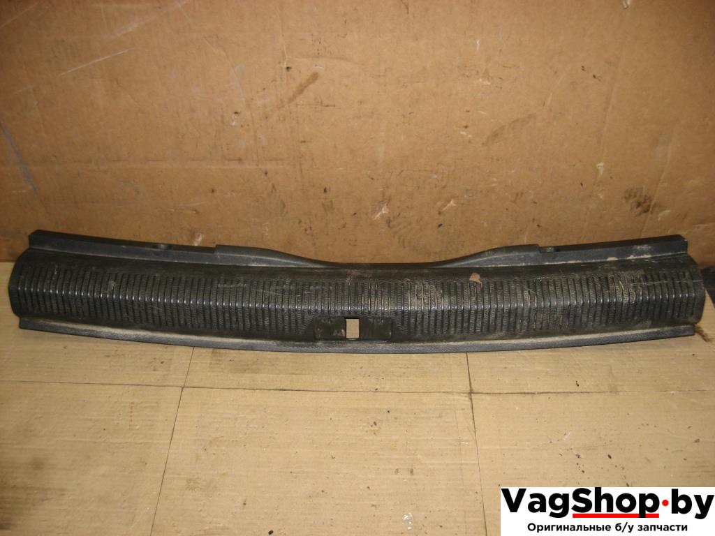 накладка внутренняя на заднюю панель кузова Volkswagen Passat B6 2008, 1.8 л., TSI, BZB, бензин, МКПП, серый, универсал, передний привод, 3C9863459 - фото №1