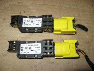 датчик удара Volkswagen Touareg 1 поколение 2005, 2.5 л., TDi, BAC, дизель, АКПП, серый, внедорожник 5 дв., полный привод, 7L0909606