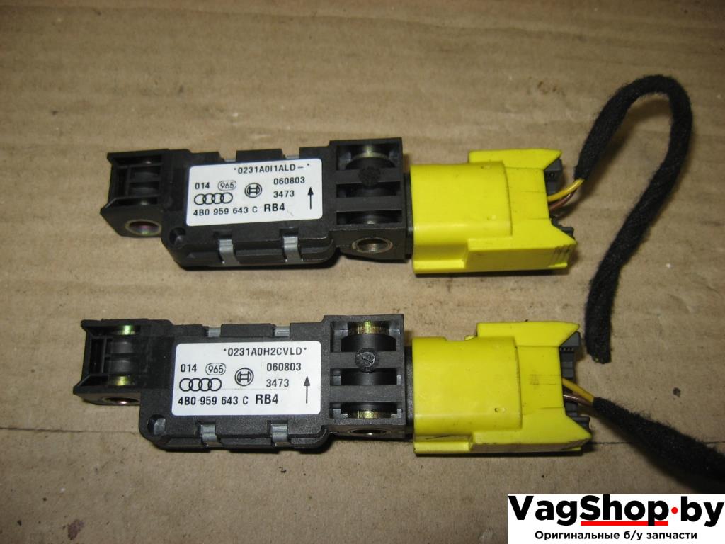 датчик удара Volkswagen Touareg 1 поколение 2005, 2.5 л., TDi, BAC, дизель, АКПП, серый, внедорожник 5 дв., полный привод, 4B0959643C - фото №1