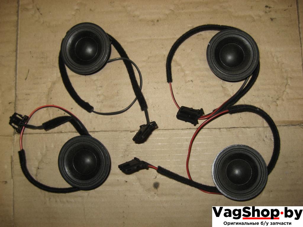 динамик высокочастотный (пищалка) Volkswagen Touareg 1 поколение 2005, 2.5 л., TDi, BAC, дизель, АКПП, серый, внедорожник 5 дв., полный привод, 7L6035415 - фото №1