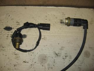 датчик температуры охлаждающей жидкости Volkswagen Touareg 1 поколение 2005, 2.5 л., TDi, BAC, дизель, АКПП, серый, внедорожник 5 дв., полный привод, 06A919501