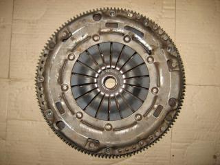 маховик Volkswagen Passat B6 2010, 1.4 л., TSI, бензин, газ, МКПП, черный, универсал, передний привод, 03C105273H