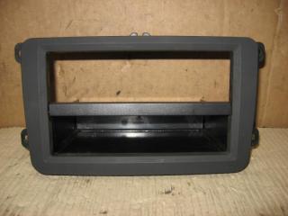 рамка под магнитолу Volkswagen Passat B6 2010, 1.4 л., TSI, бензин, газ, МКПП, черный, универсал, передний привод