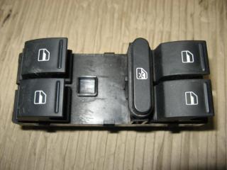 кнопка стеклоподъемника переднего левого Volkswagen Passat B6 2010, 1.4 л., TSI, бензин, газ, МКПП, черный, универсал, передний привод, 1K4959857B