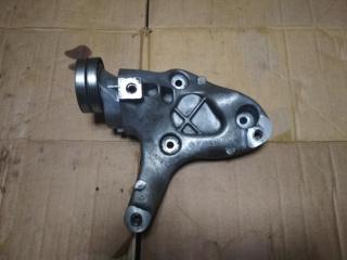 кронштейн компрессора кондиционера Volkswagen Golf 6 поколение 2010, 1.4 л., TSI, CAX, бензин, МКПП, серебро, универсал, передний привод, 1K0260885B, 03C145299Q