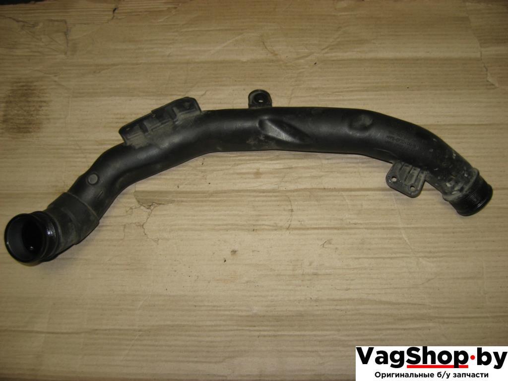 патрубок интеркулера Volkswagen Passat B7 2011, 2.0 л., TDi, CFG, дизель, АКПП, серебро, универсал, полный привод, 1K0145840AC - фото №1