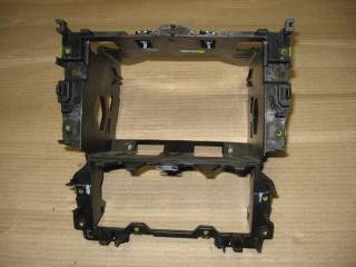 рамка под магнитолу Volkswagen Golf 6 поколение 2010, 1.4 л., TSI, CAX, бензин, МКПП, серебро, универсал, передний привод, 5K0858089D, 5K0858005D