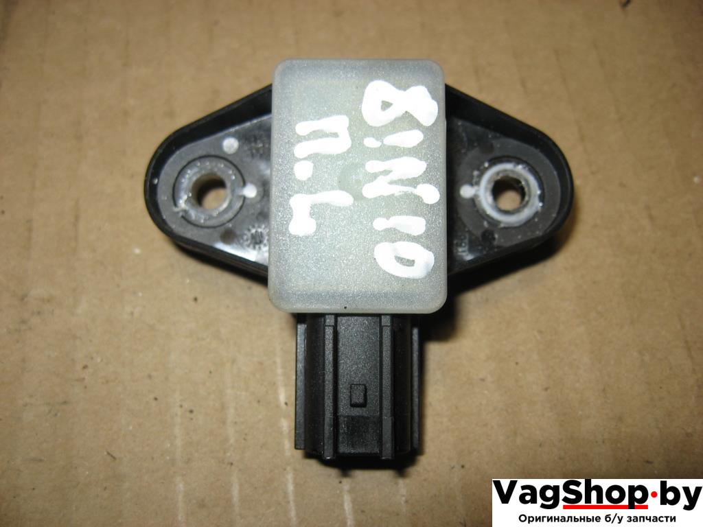 датчик удара Volkswagen Passat B7 2011, 2.0 л., TDi, CFG, дизель, АКПП, серебро, универсал, полный привод, 5N0959354 - фото №1