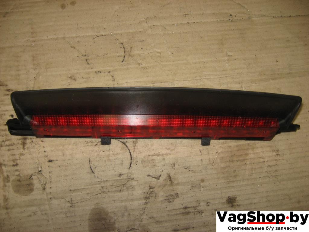 стоп-сигнал Audi A6 4F/C6 2005, 4.2 л., i, BAT, бензин, АКПП, темно-синий, седан, полный привод, 4F5945097 - фото №1