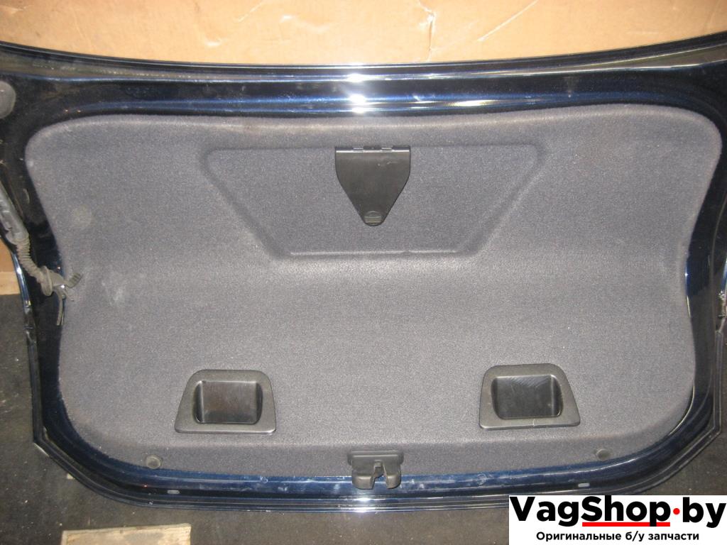 обшивка крышки багажника Audi A6 4F/C6 2005, 4.2 л., i, BAT, бензин, АКПП, темно-синий, седан, полный привод - фото №1