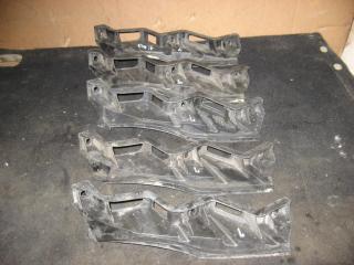 Крепление бампера переднего Volkswagen Passat B6 2008, 3C0807889A