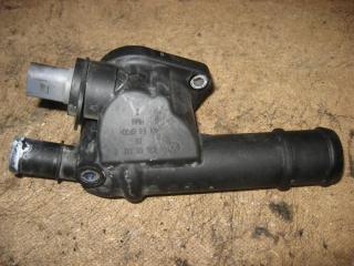 фланец (тройник) системы охлаждения Volkswagen Touran 1 поколение [рестайлинг] 2006, 1.9 л., TDi, BLS, дизель, МКПП, синий, минивэн, передний привод, 03G121132B