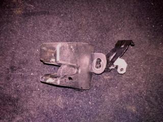 замок багажника Volkswagen Caddy 3 поколение [рестайлинг] 2011, 1.6 л., TDi, CAY, дизель, МКПП, белый, фургон, передний привод, 7H0827161A, 7H0827162A