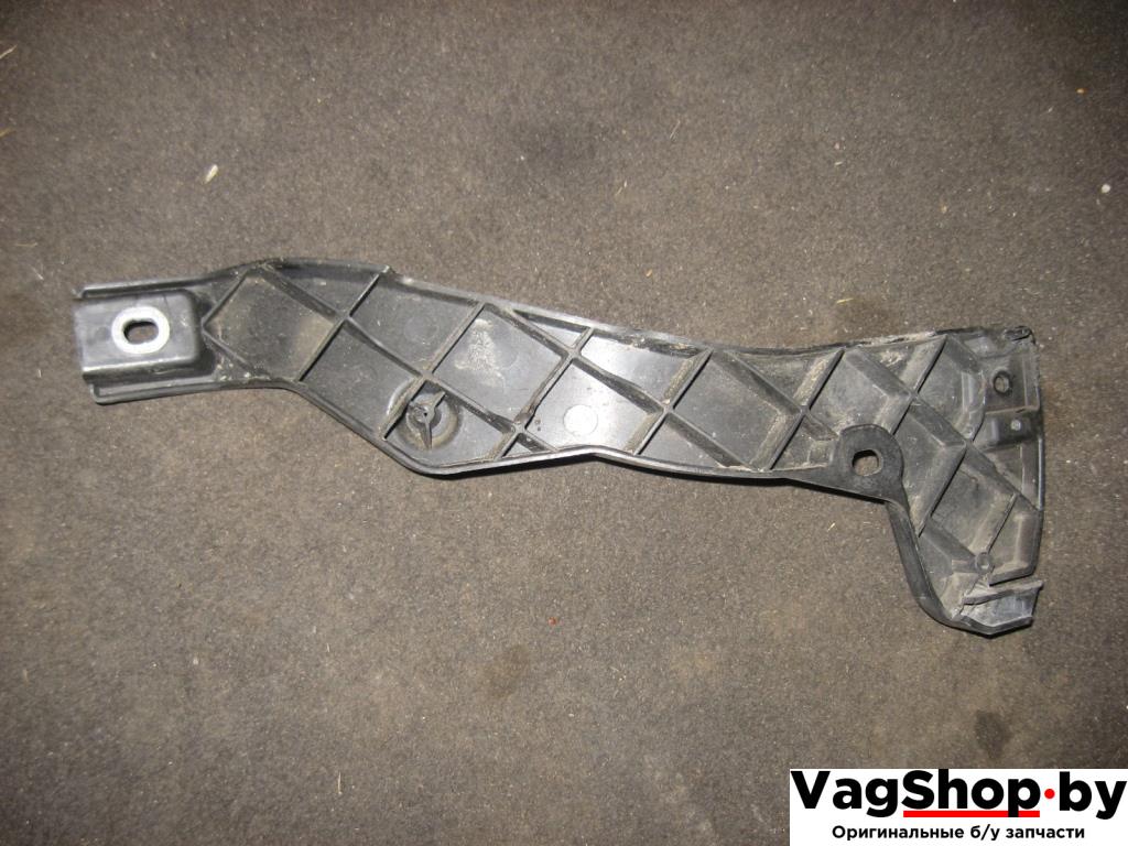 Крепление бампера переднего Audi A4 B7 2006, 2.0 л., TDi, BPW, дизель, МКПП, черный, универсал, передний привод, 8E0807203B - фото №1