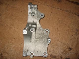 кронштейн двигателя Volkswagen Golf 5 поколение 2007, 1.9 л., TDi, BLS, дизель, МКПП, черный, универсал, передний привод, 038903143AF