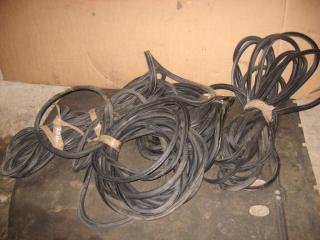 уплотнитель Volkswagen Touran 1 поколение [рестайлинг] 2009, 2.0 л., TDi, BMN, дизель, МКПП, черный, минивэн, передний привод