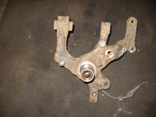 кулак задний левый Volkswagen Touran 1 поколение [рестайлинг] 2006, 1.9 л., TDi, BLS, дизель, МКПП, синий, минивэн, передний привод