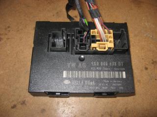 блок комфорта Volkswagen Touran 1 поколение [рестайлинг] 2009, 2.0 л., TDi, BMN, дизель, МКПП, черный, минивэн, передний привод, 1K0959433BT