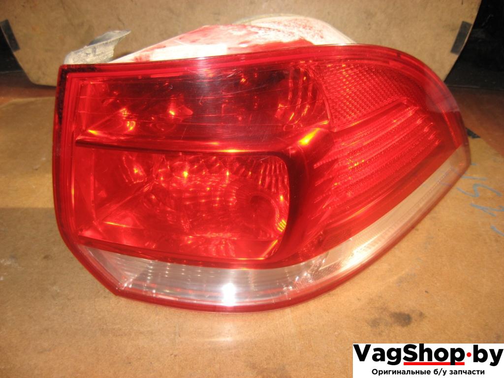 фонарь задний правый Volkswagen Golf 5 поколение 2007, 1.9 л., TDi, BLS, дизель, МКПП, черный, универсал, передний привод, 1K9945096D, 1K9945096C, 1K9945112, 1K9945112A - фото №1