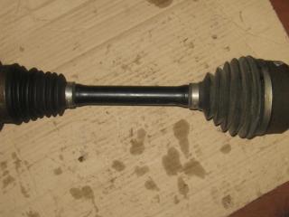 полуось передняя правая (приводной вал, ШРУС) Volkswagen Transporter T5 2005, 2.5 л., TDi, дизель, АКПП, 7H0407272AR