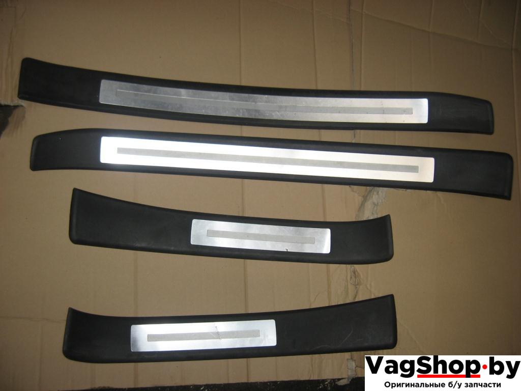 накладка на порог Audi A4 B7 2007, 3.0 л., TDi, ASB, дизель, МКПП, серый, универсал, полный привод - фото №1