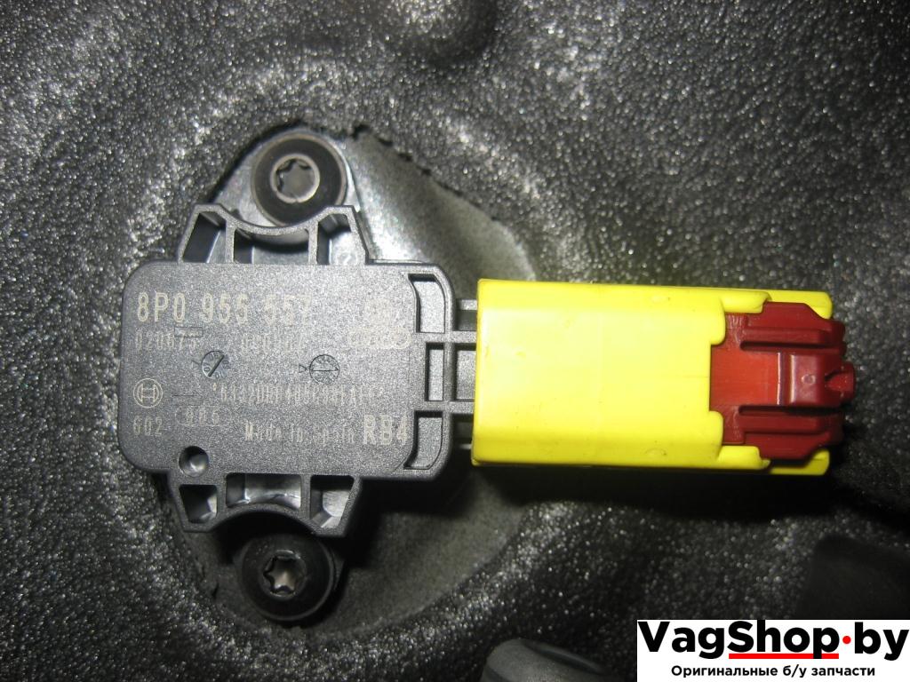 датчик удара Audi A4 B7 2007, 3.0 л., TDi, ASB, дизель, МКПП, серый, универсал, полный привод, 8P0955557 - фото №1