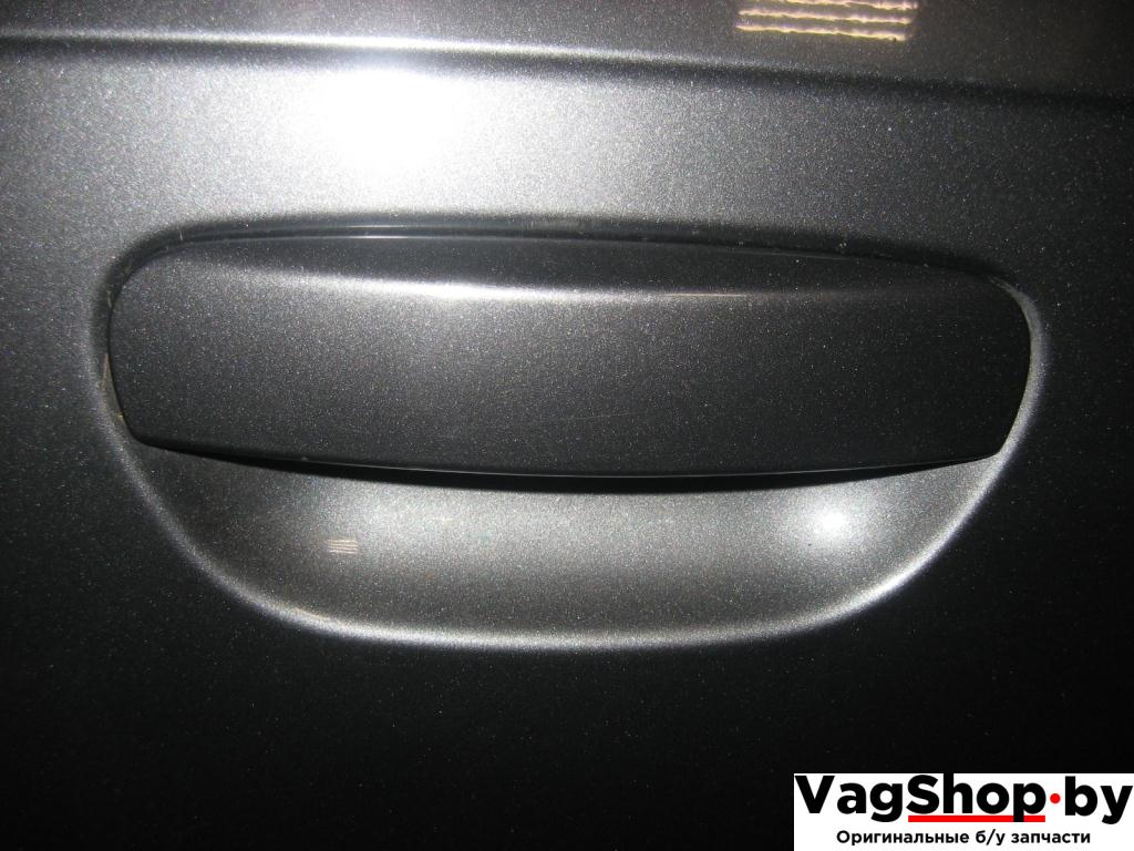 ручка наружная передняя правая Audi A4 B7 2007, 3.0 л., TDi, ASB, дизель, МКПП, серый, универсал, полный привод - фото №1