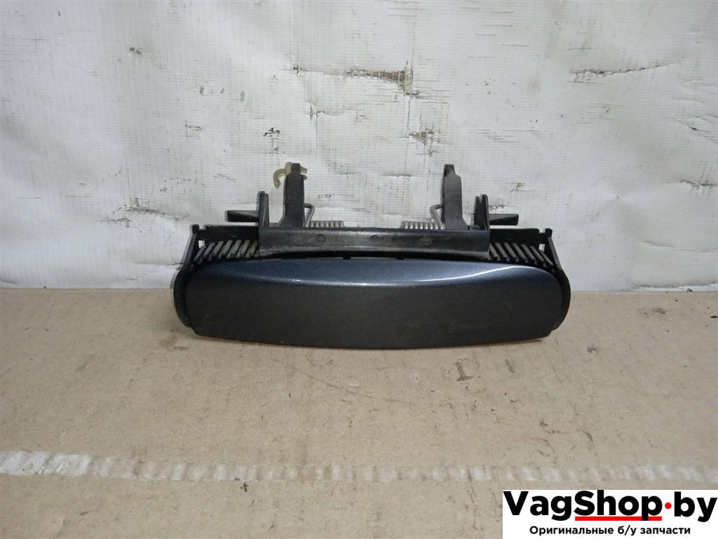 ручка наружная задняя правая Audi A4 B7 2007, 3.0 л., TDi, ASB, дизель, МКПП, серый, универсал, полный привод - фото №1