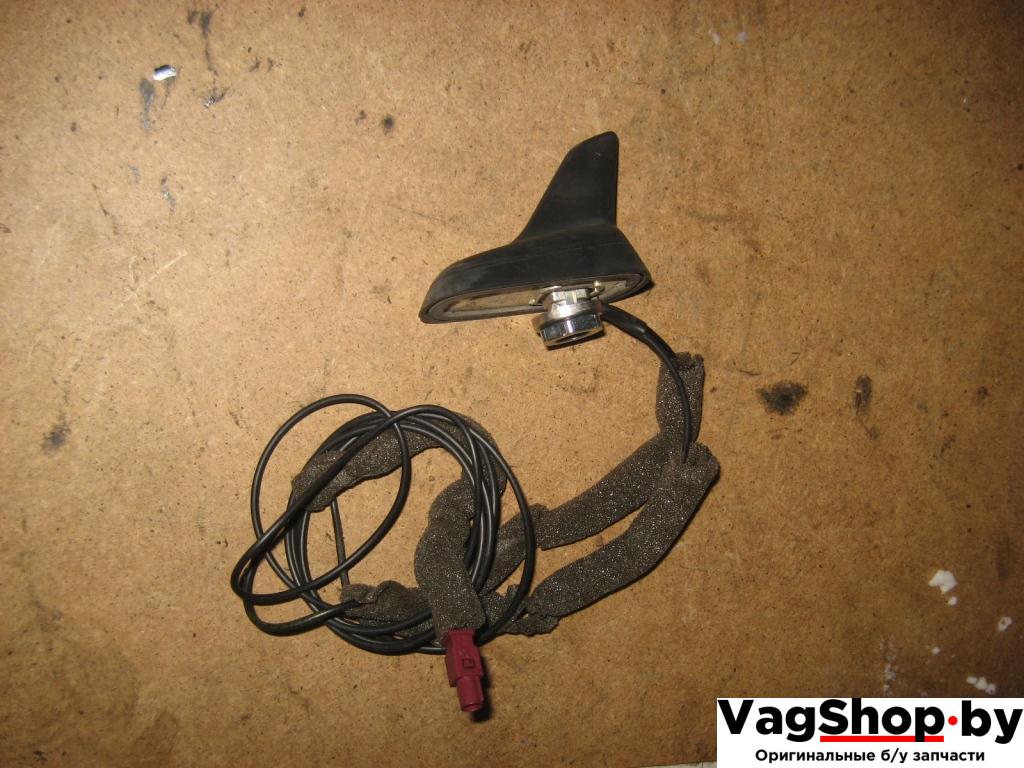 антенна Audi A4 B7 2007, 3.0 л., TDi, ASB, дизель, МКПП, серый, универсал, полный привод, 8E9035503T - фото №1