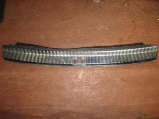 накладка внутренняя на заднюю панель кузова Audi A6 4F/C6 2006, 3.2 л., FSI, AUK, бензин, АКПП, белый, универсал, полный привод, 4F9864483B