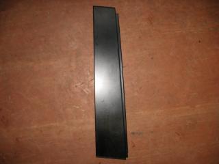 молдинг (накладка кузовная) Volkswagen Golf Plus 1 поколение 2007, 1.9 л., TDi, BLS, дизель, МКПП, серебро, хетчбэк 5 дв., передний привод, 5M083990203C