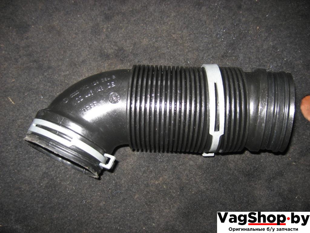 воздуховод Volkswagen Caddy 3 поколение 2006, 1.9 л., TDi, BJB, дизель, МКПП, синий светлый, минивэн, передний привод, 1K0129684B - фото №1