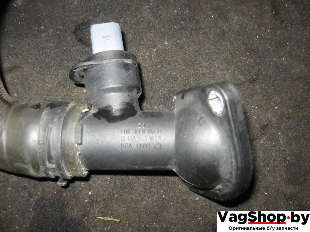 корпус термостата Volkswagen Golf Plus 1 поколение 2006, 1.9 л., TDi, BLS, дизель, МКПП, серый, хетчбэк 5 дв., передний привод, 03G121121D - фото №1