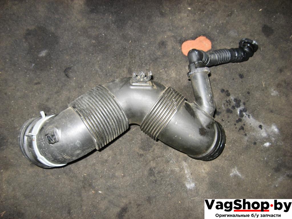 патрубок воздушного фильтра Volkswagen Golf Plus 1 поколение 2006, 1.9 л., TDi, BLS, дизель, МКПП, серый, хетчбэк 5 дв., передний привод, 3C0129654M - фото №1